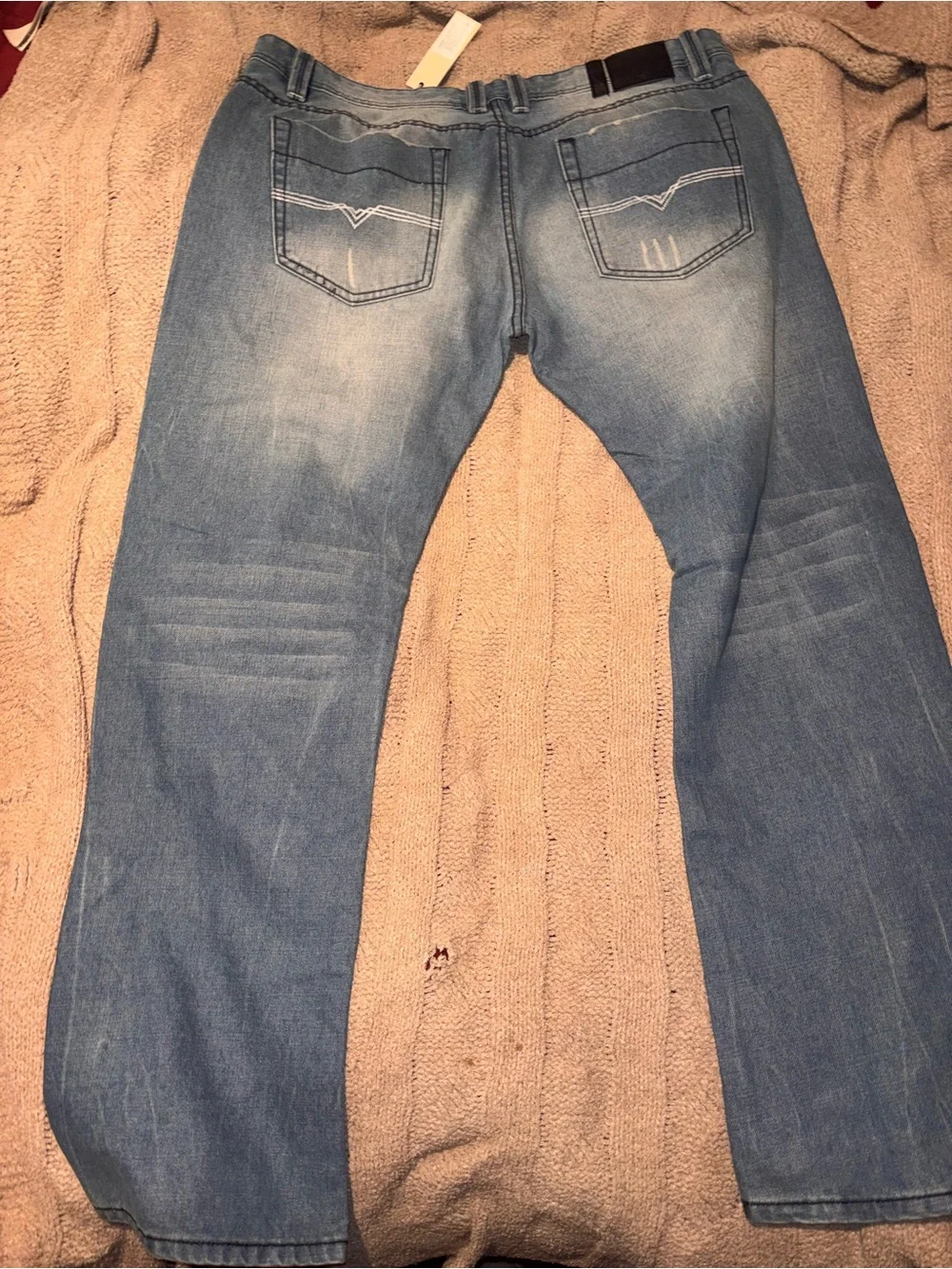 NWT Diesel Larkee Men’s 38 x 32 Distressed Light Wash Straight Leg Jeans